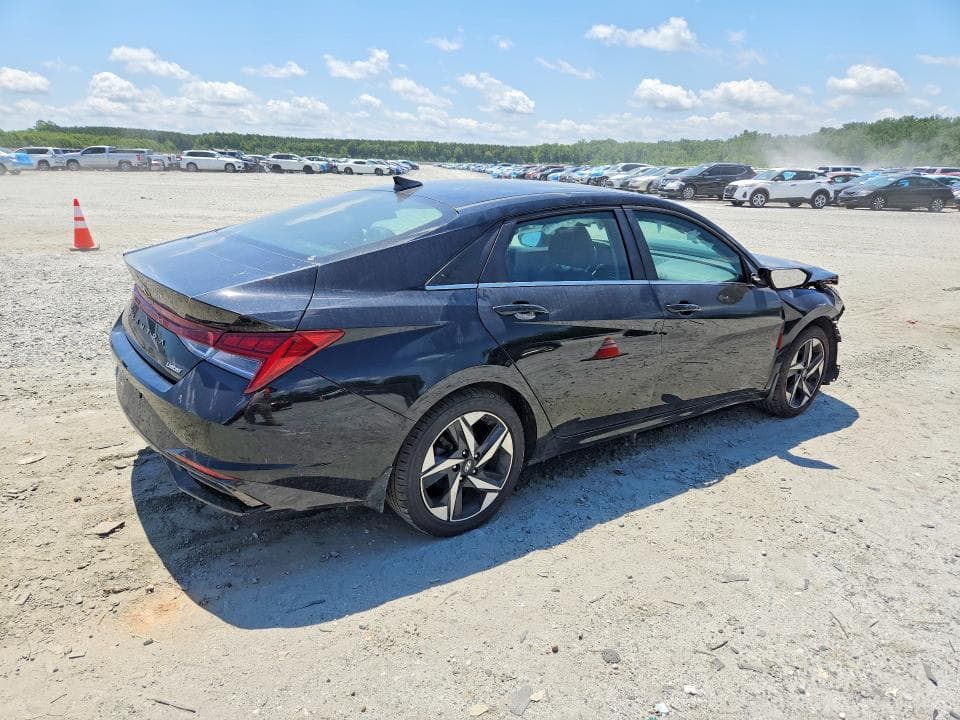 2023 HYUNDAI ELANTRA LIMITED 3
