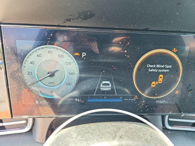 2023 HYUNDAI ELANTRA LIMITED 9