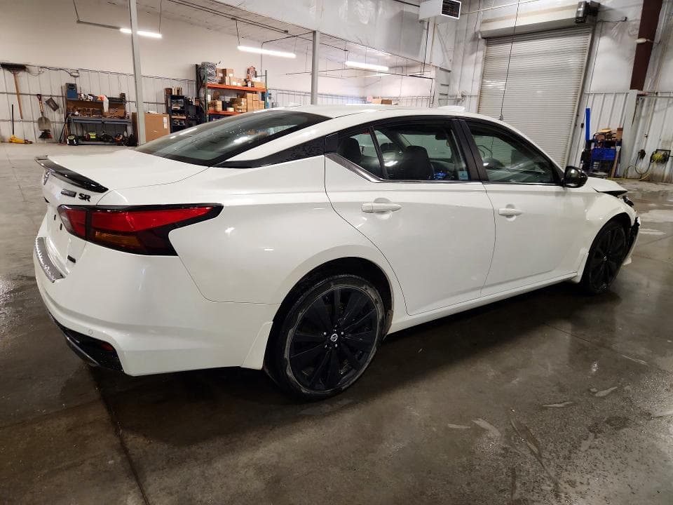 2022 NISSAN ALTIMA SR SR 3