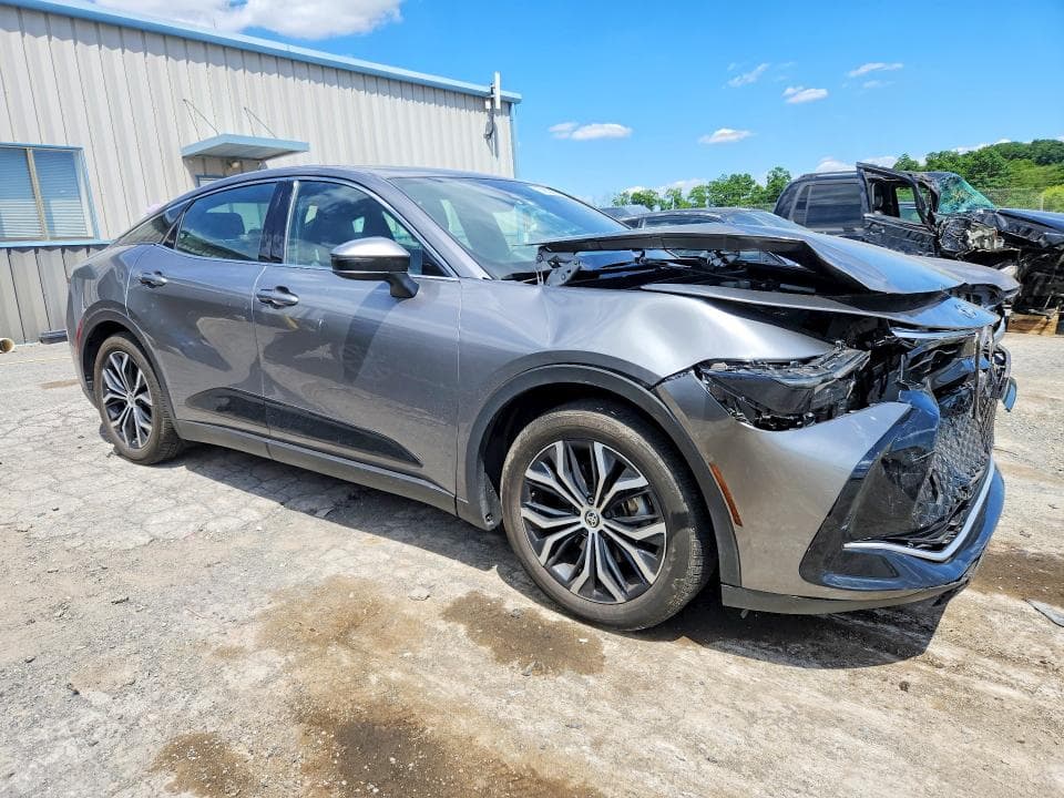 2024 TOYOTA CROWN XLE 4
