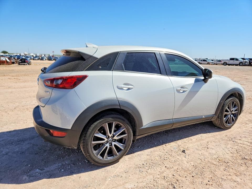 2018 MAZDA CX-3 TOURING 3
