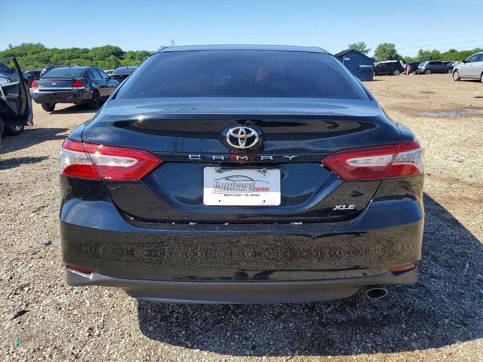 2018 TOYOTA CAMRY XLE XLE 6