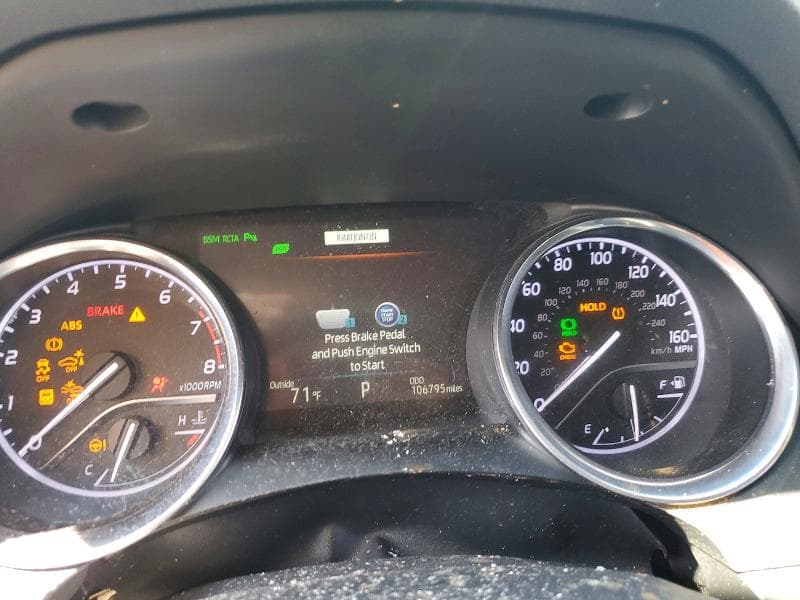 2018 TOYOTA CAMRY XLE XLE 9