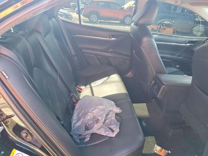 2018 TOYOTA CAMRY XLE XLE 10