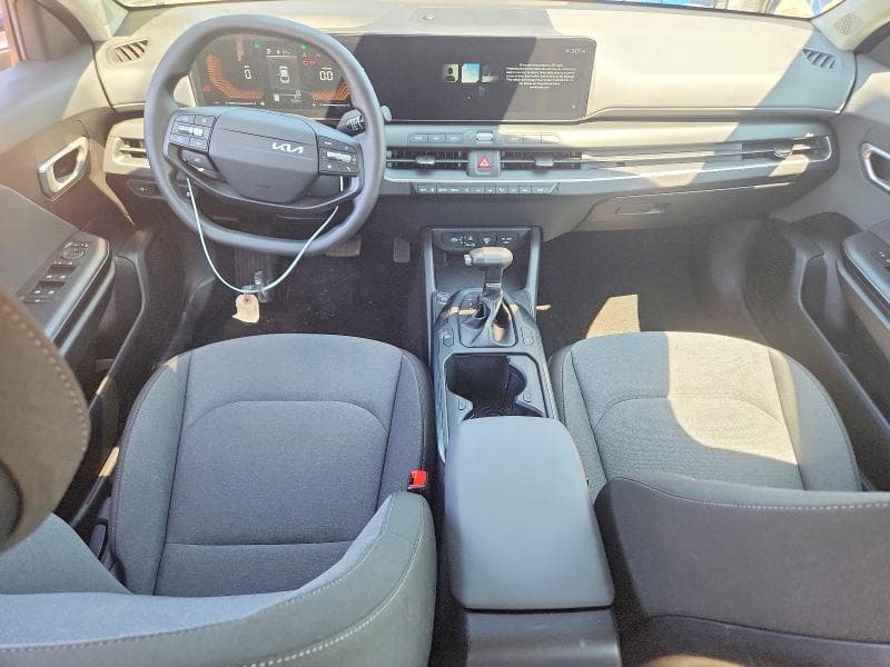 2025 KIA K4 LXS LXS 8