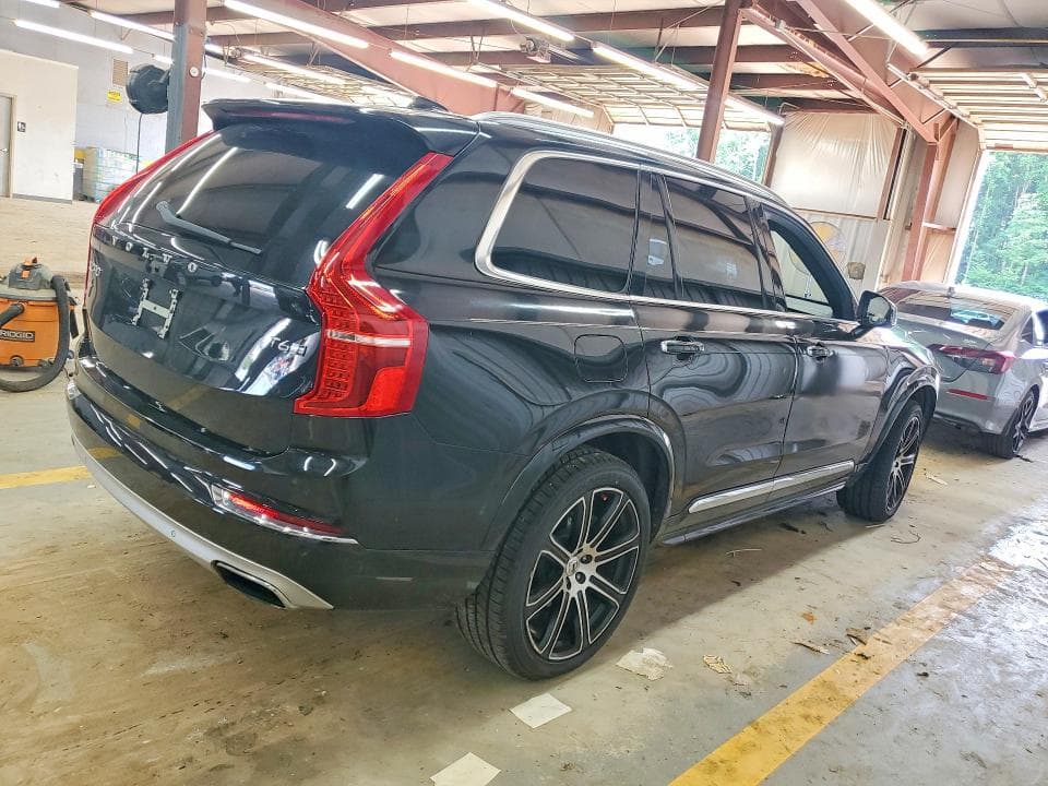 2017 VOLVO XC90 T6 3