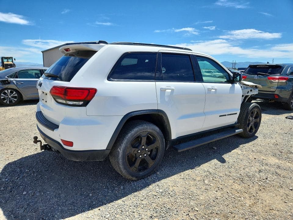 2019 JEEP GRAND CHEROKEE LAREDO 3