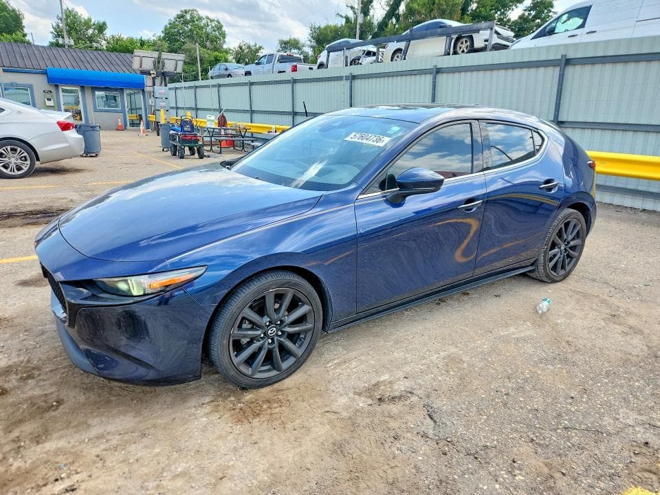 2020 MAZDA 3 PREMIUM 1