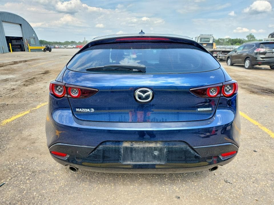 2020 MAZDA 3 PREMIUM 6