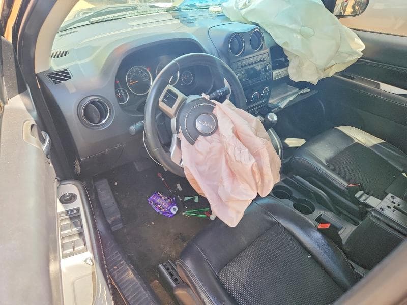 2016 JEEP COMPASS LATITUDE 8