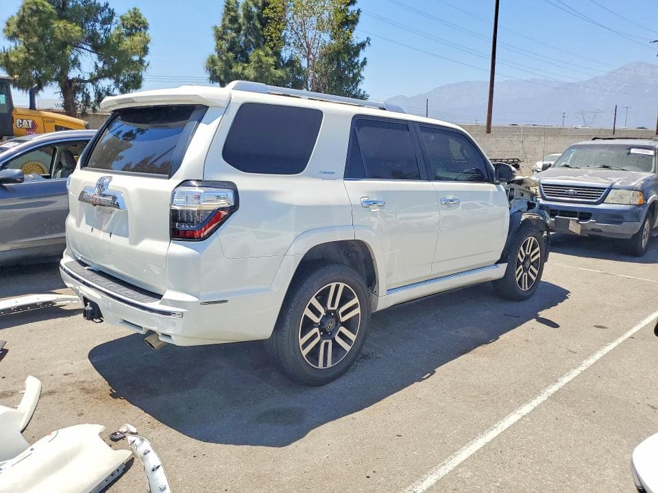 2022 TOYOTA 4RUNNER LIMITED 3