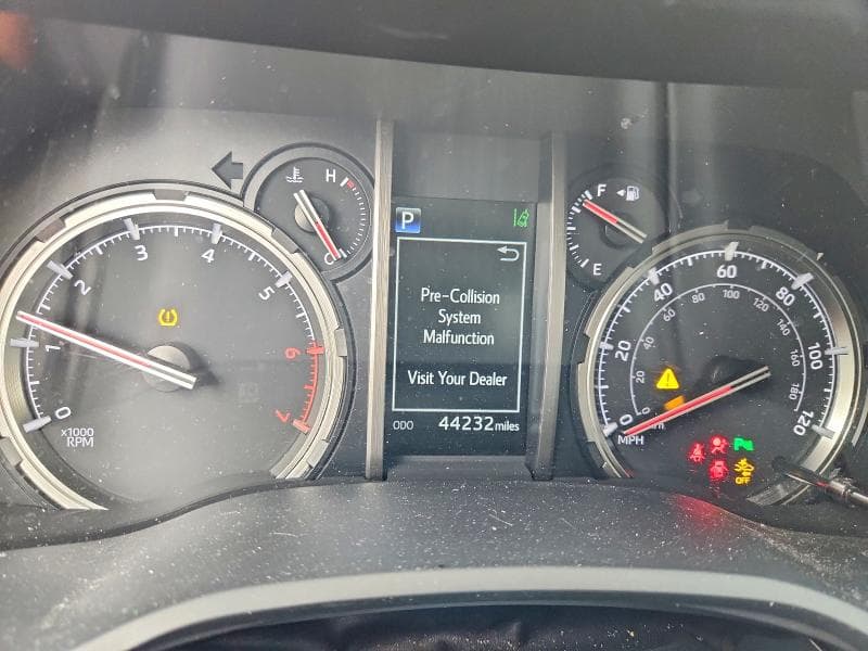 2022 TOYOTA 4RUNNER LIMITED 9