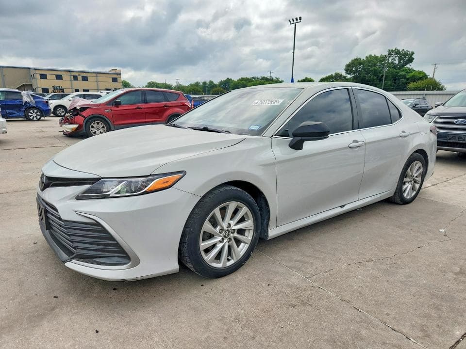 2023 TOYOTA CAMRY LE 1