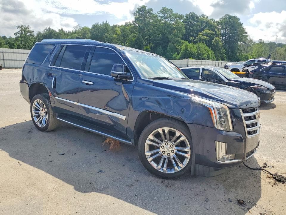 2017 CADILLAC ESCALADE LUXURY 4