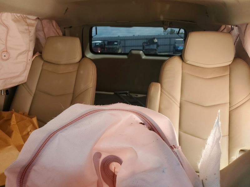 2017 CADILLAC ESCALADE LUXURY 10