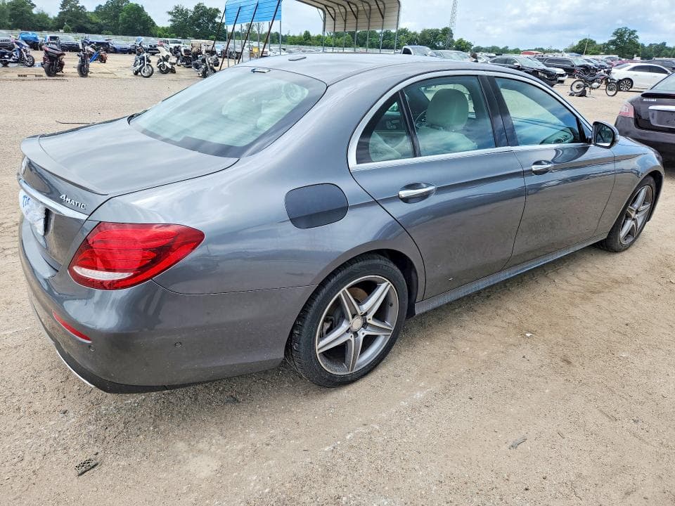 2017 MERCEDES-BENZ E 300 4MATIC 3