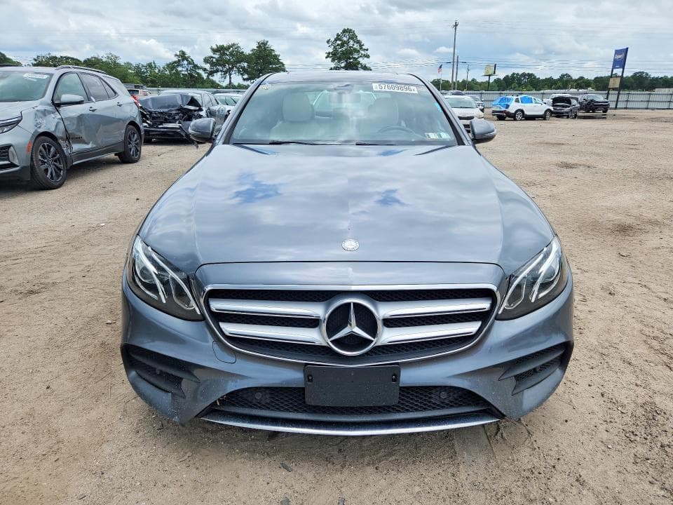 2017 MERCEDES-BENZ E 300 4MATIC 5
