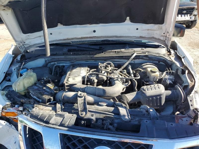 2017 NISSAN FRONTIER S 11
