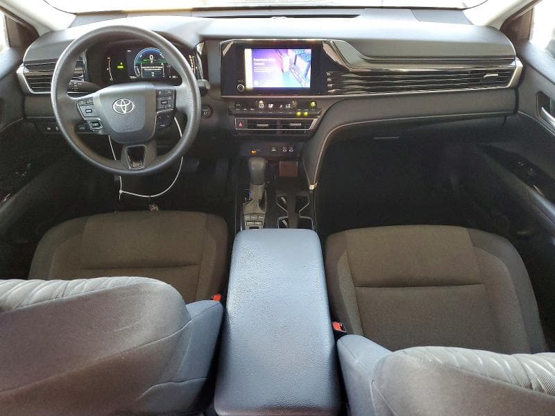 2025 TOYOTA CAMRY LE 8