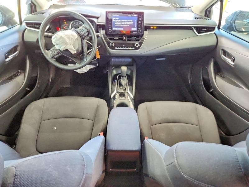 2021 TOYOTA COROLLA LE 8
