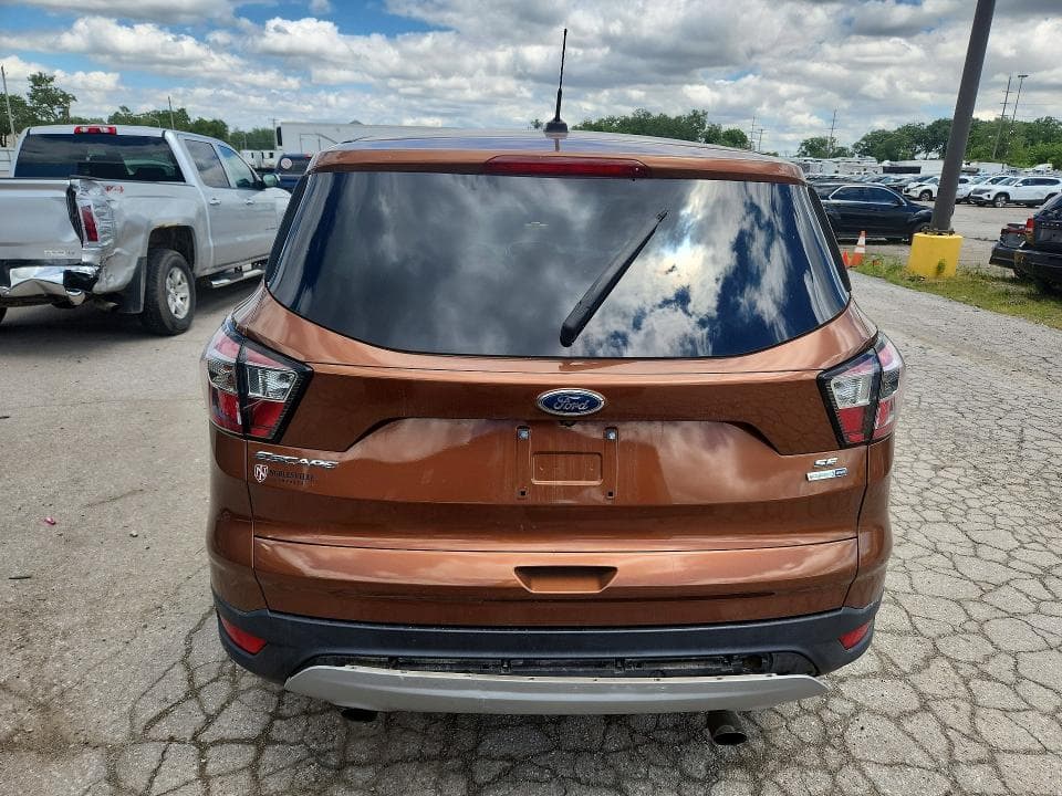 2017 FORD ESCAPE SE 6