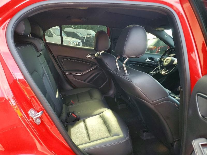 2019 MERCEDES-BENZ GLA 250 11