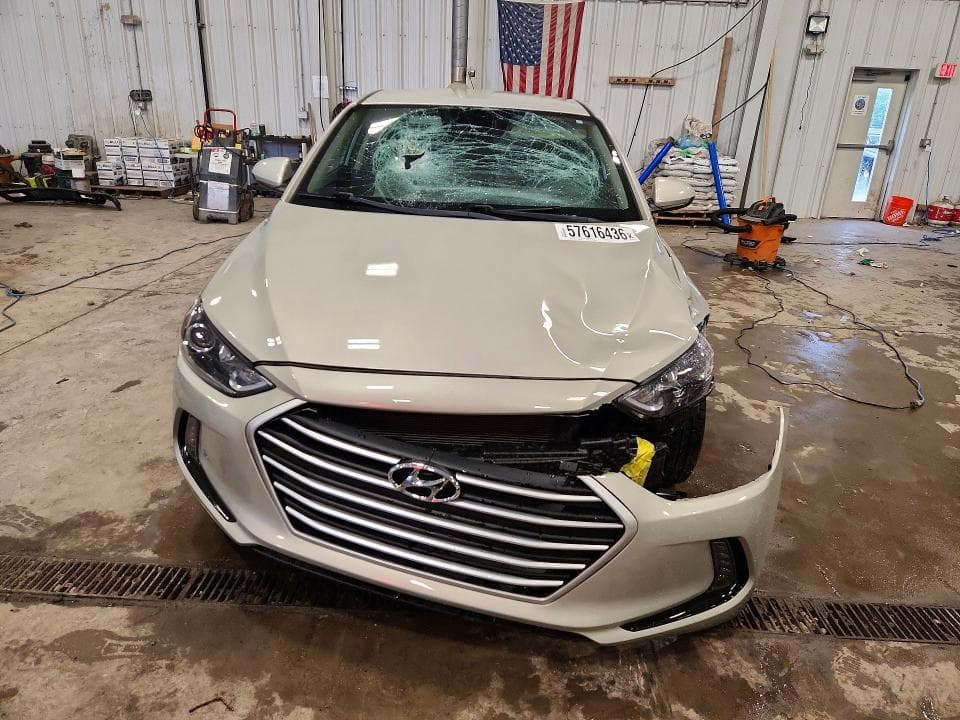 2017 HYUNDAI ELANTRA SE 5