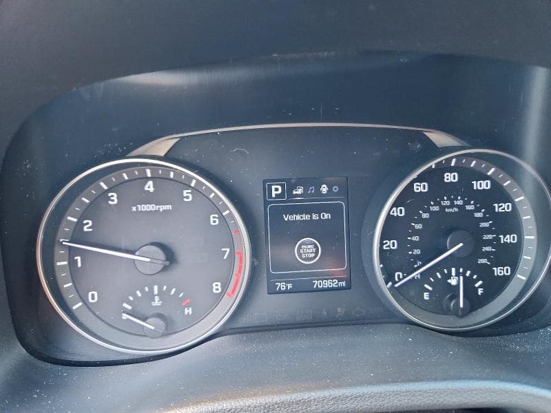 2017 HYUNDAI ELANTRA SE 9