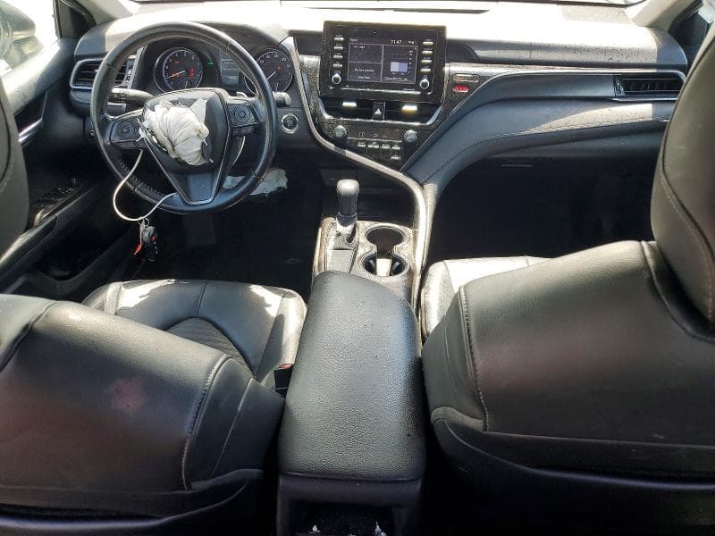2021 TOYOTA CAMRY SE 8