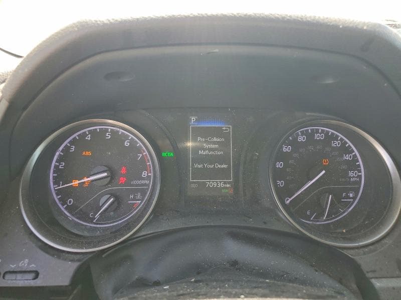 2021 TOYOTA CAMRY SE 9