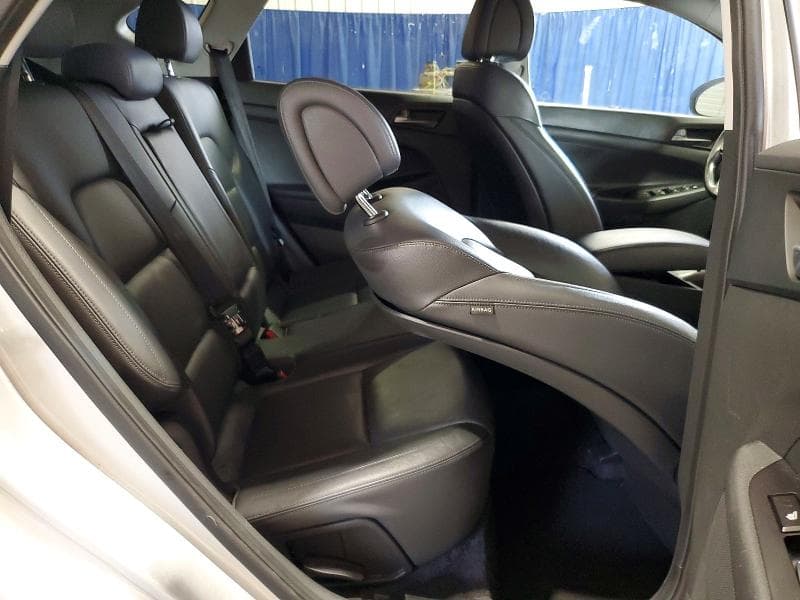 2017 HYUNDAI TUCSON LIMITED LIMITED 11