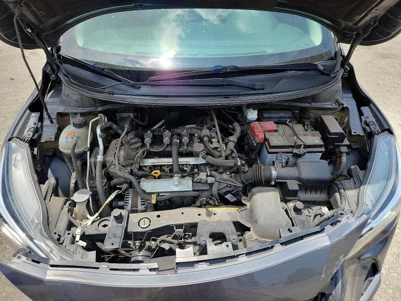 2020 NISSAN VERSA S 11