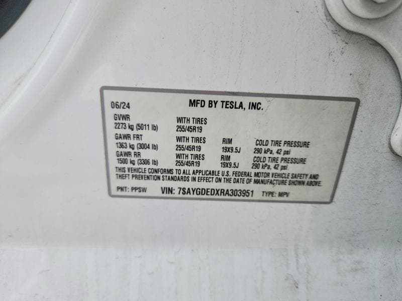 2024 TESLA MODEL Y 12