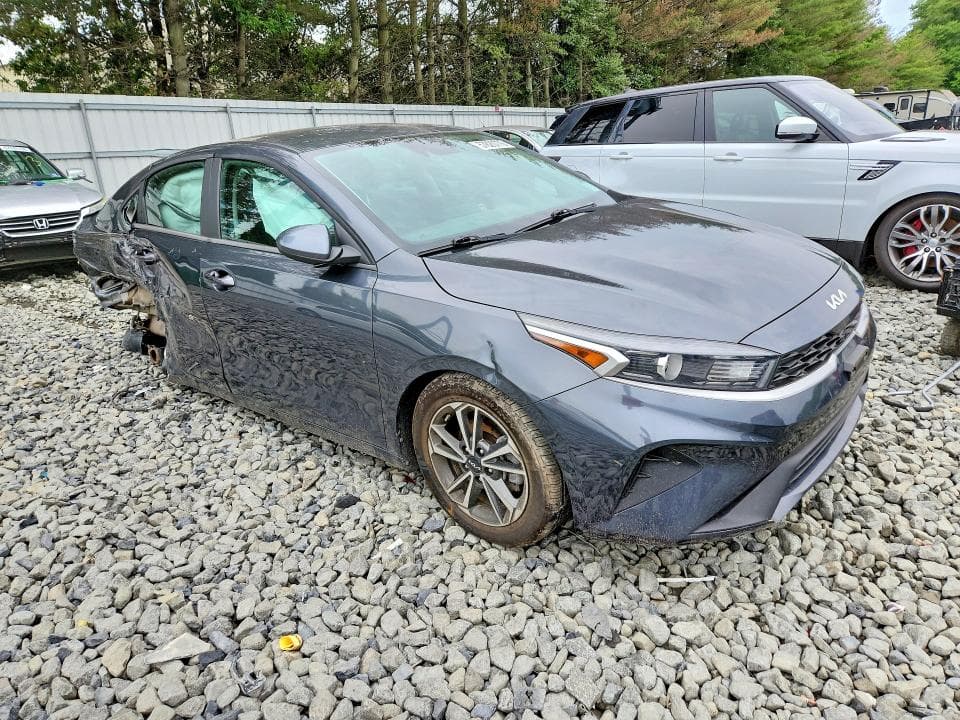 2022 KIA FORTE LXS 4