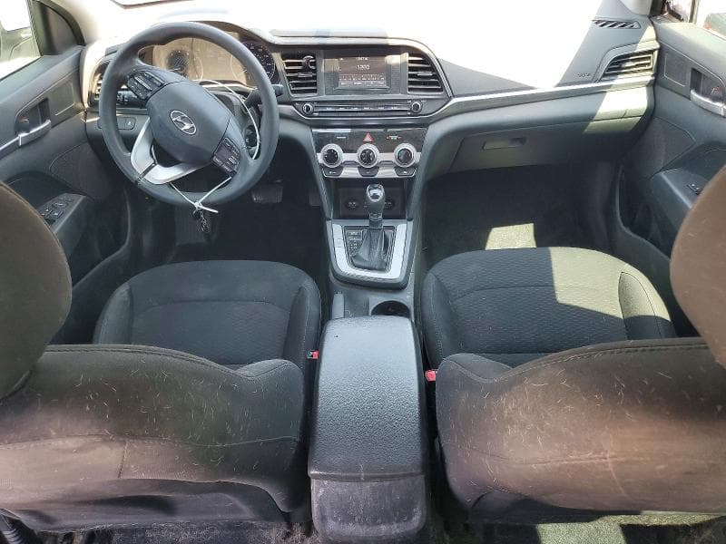 2019 HYUNDAI ELANTRA SE 8