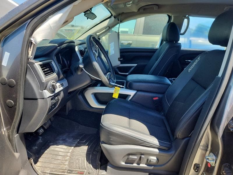 2019 NISSAN TITAN PRO-4X 7