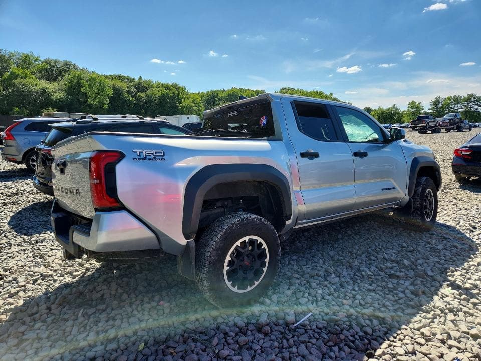 2025 TOYOTA TACOMA TRD OFF-ROAD 3