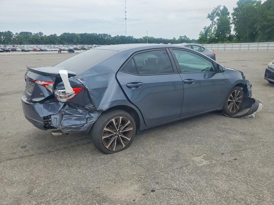 2017 TOYOTA COROLLA SE SE 3