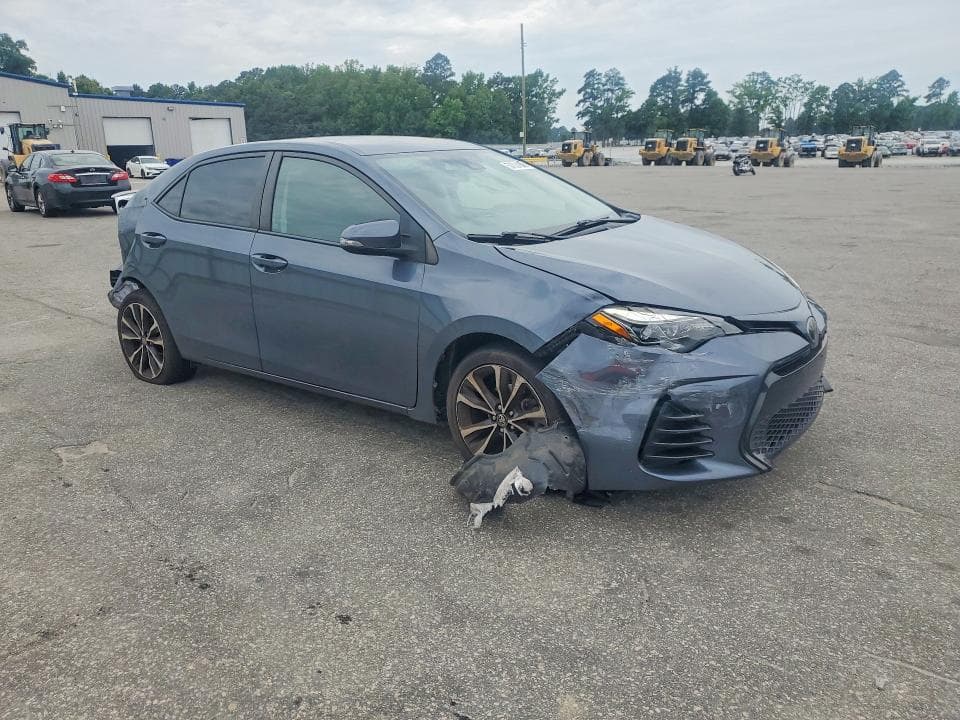 2017 TOYOTA COROLLA SE SE 4