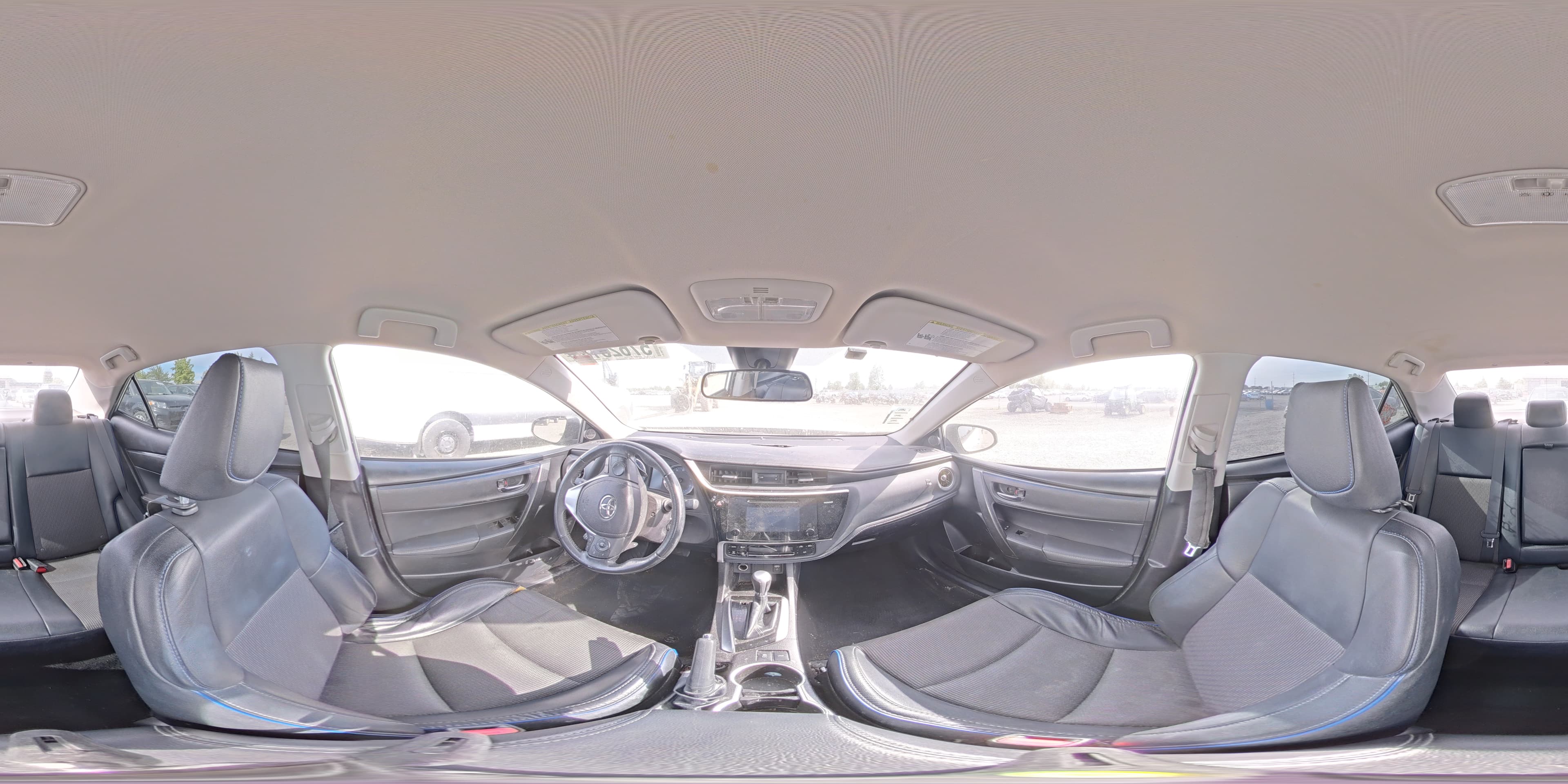 2017 TOYOTA COROLLA SE SE 14
