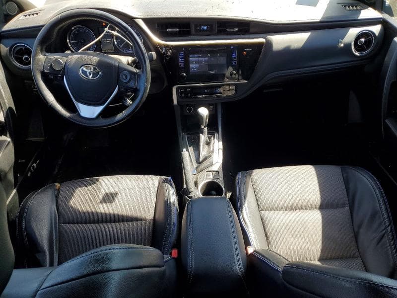 2017 TOYOTA COROLLA SE SE 8