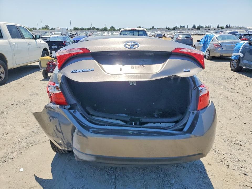 2017 TOYOTA COROLLA LE 6