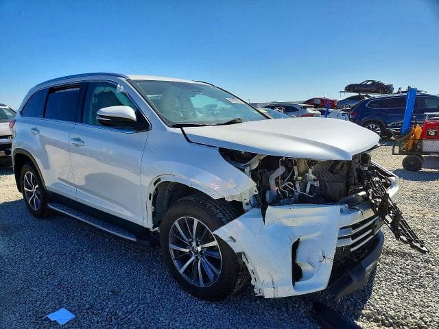 2019 TOYOTA HIGHLANDER XLE XLE 4