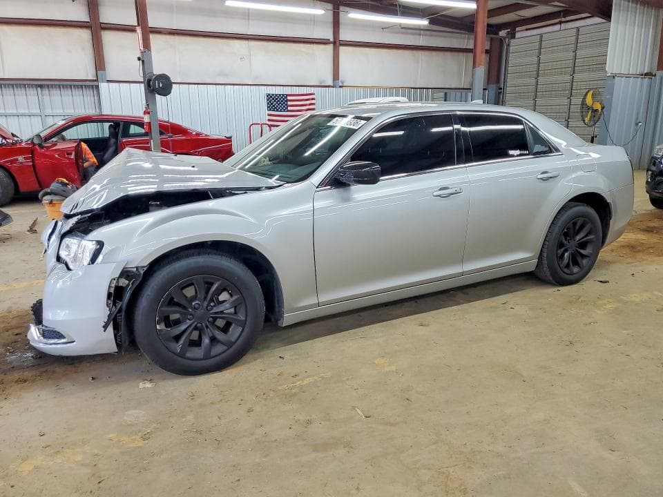 2022 CHRYSLER 300 TOURING - 1