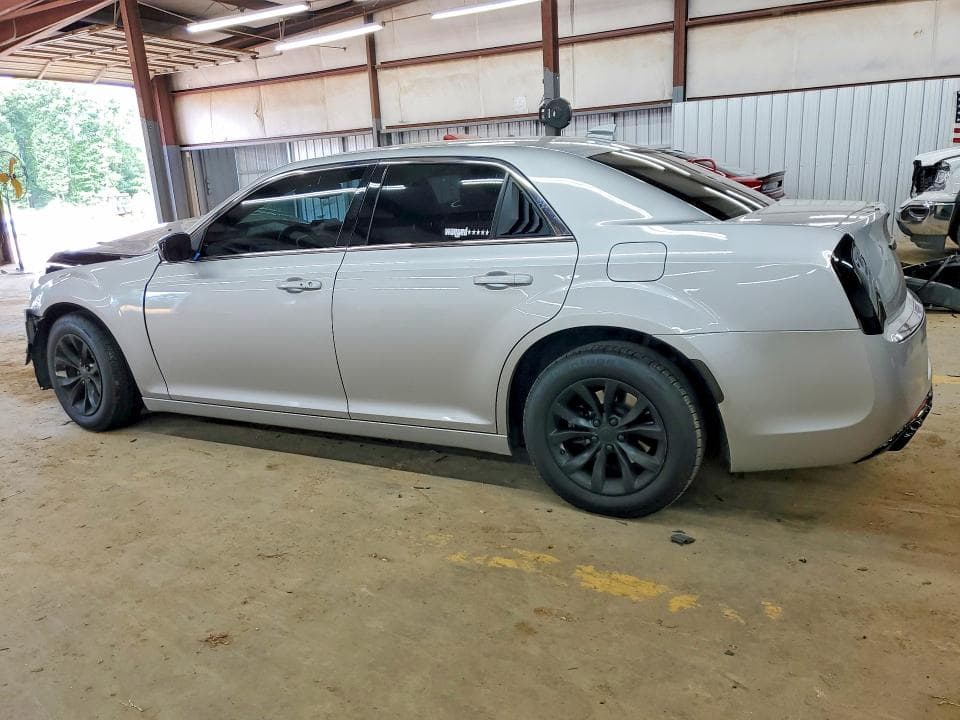 2022 CHRYSLER 300 TOURING 2