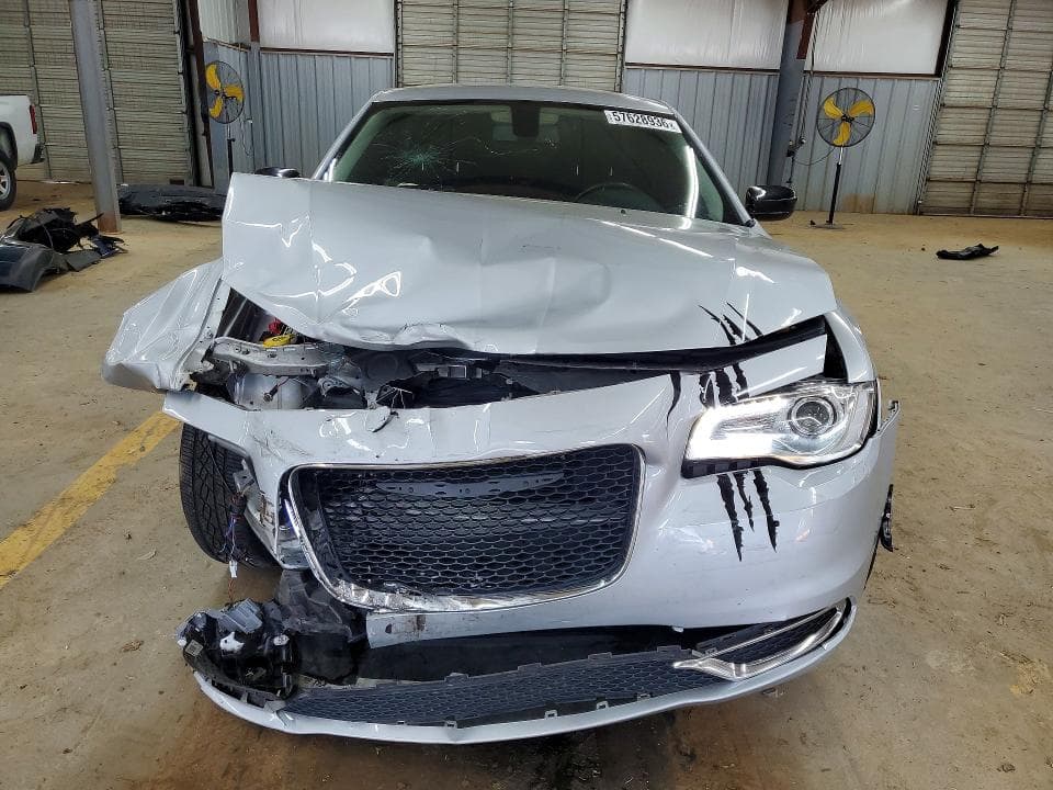 2022 CHRYSLER 300 TOURING 5