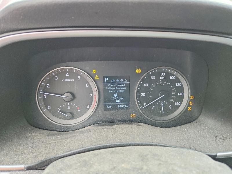2020 HYUNDAI TUCSON SE 9