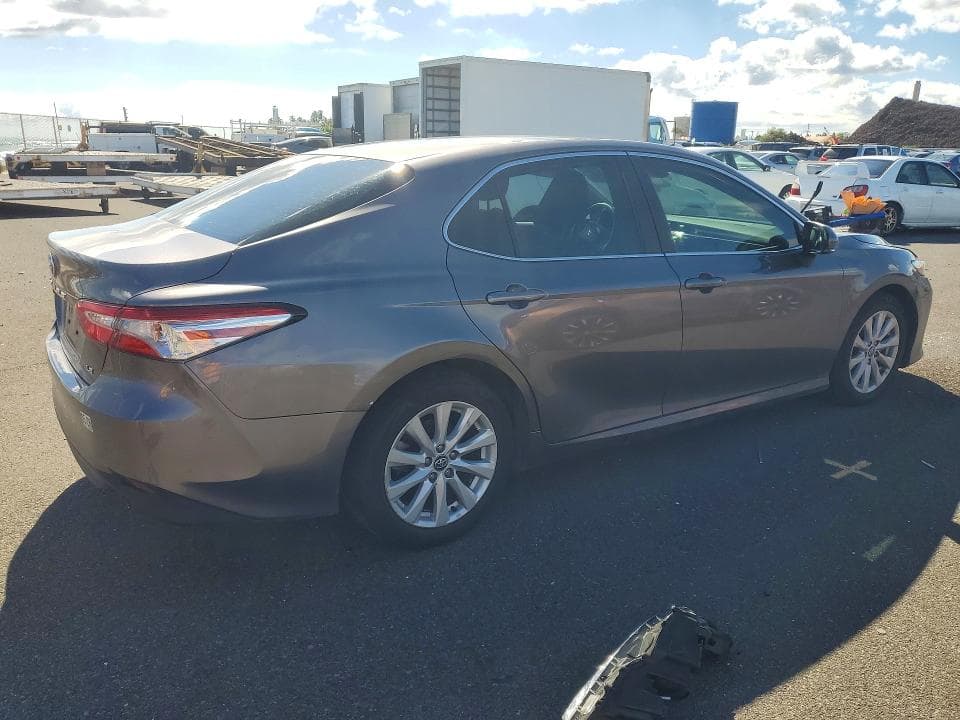 2020 TOYOTA CAMRY LE LE 3