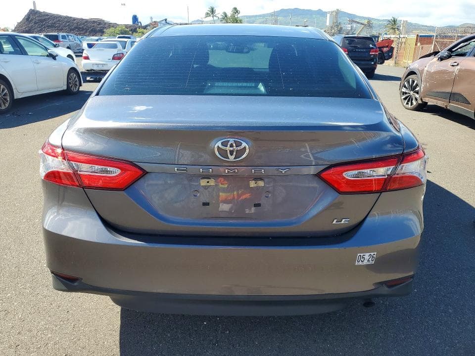 2020 TOYOTA CAMRY LE LE 6
