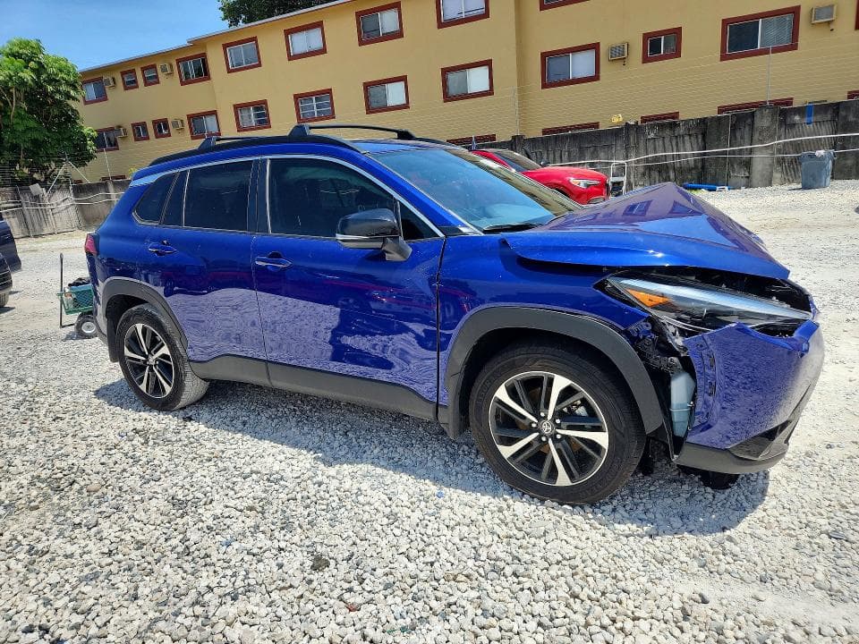 2025 TOYOTA COROLLA CROSS HYBRID XSE 4